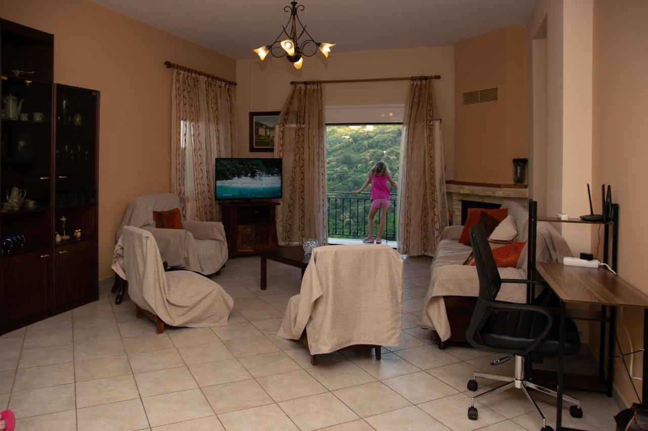 Makrirrákhi D & K Guest House מראה חיצוני תמונה