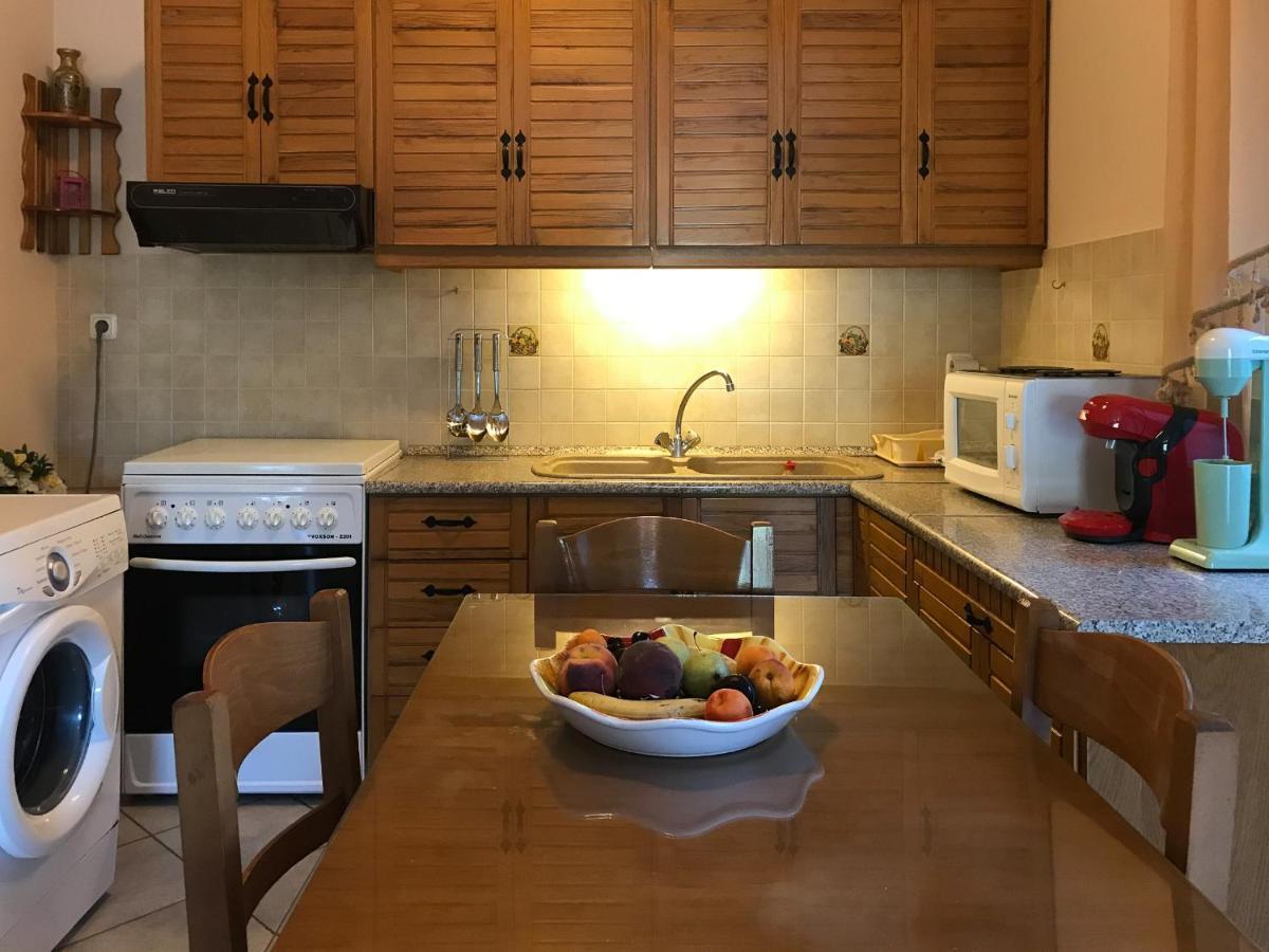 Makrirrákhi D & K Guest House מראה חיצוני תמונה